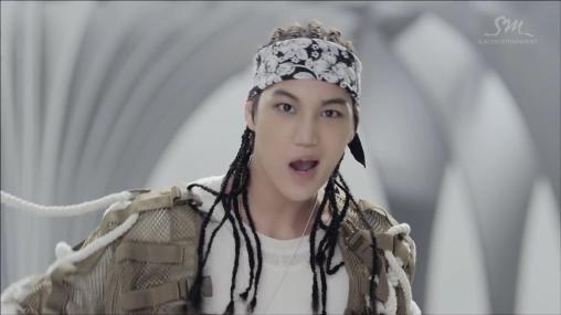 EXO_ëŠ‘ëŒ€ì™€ ë¯¸ë…€ (Wolf)_Music Video (Korean ver.).mp4_snapshot_00.38_[1980.01.04_01.05.07]