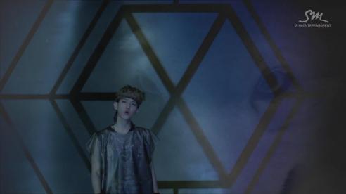 EXO_ëŠ‘ëŒ€ì™€ ë¯¸ë…€ (Wolf)_Music Video (Korean ver.).mp4_snapshot_01.22_[1980.01.04_01.27.23]